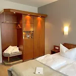 Senscity Spandau 3*