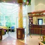 Otel Senscity Spandau 3*