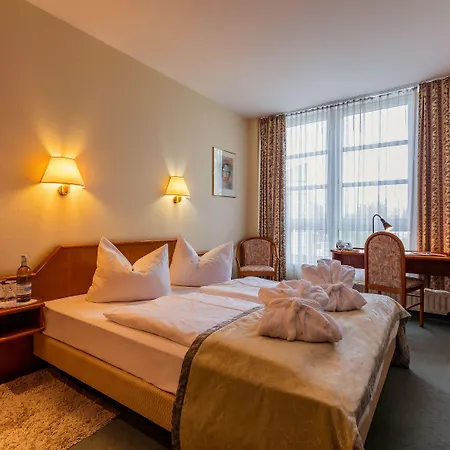 Hotel Senscity Spandau 3*