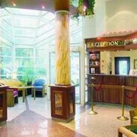 Hotel Senscity Spandau 3*